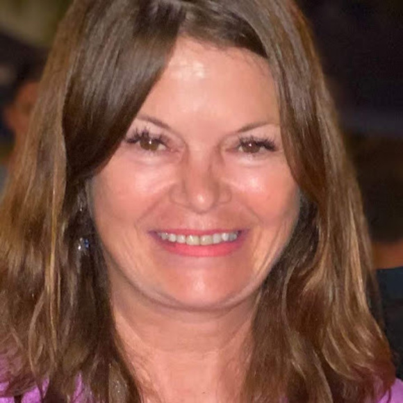 Meet your Posher, Pam - Picture 1 of 1